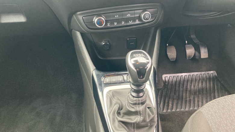 Vauxhall Crossland 1.2 Turbo Design 5dr Petrol Hatchback